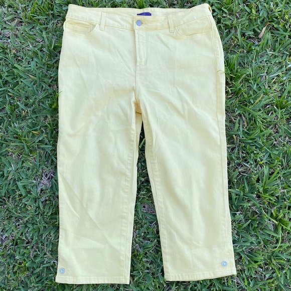 Yellow denim capris - Picture 1 of 5